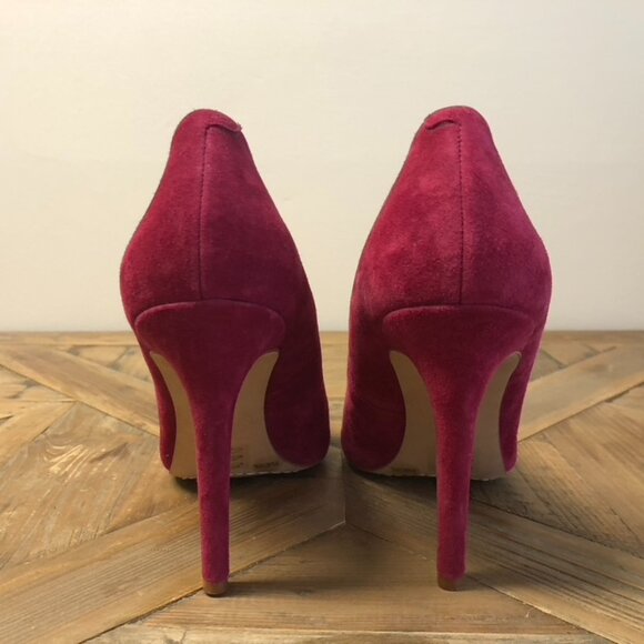 Vince Camuto Cranberry Suede Heel - Picture 4 of 5